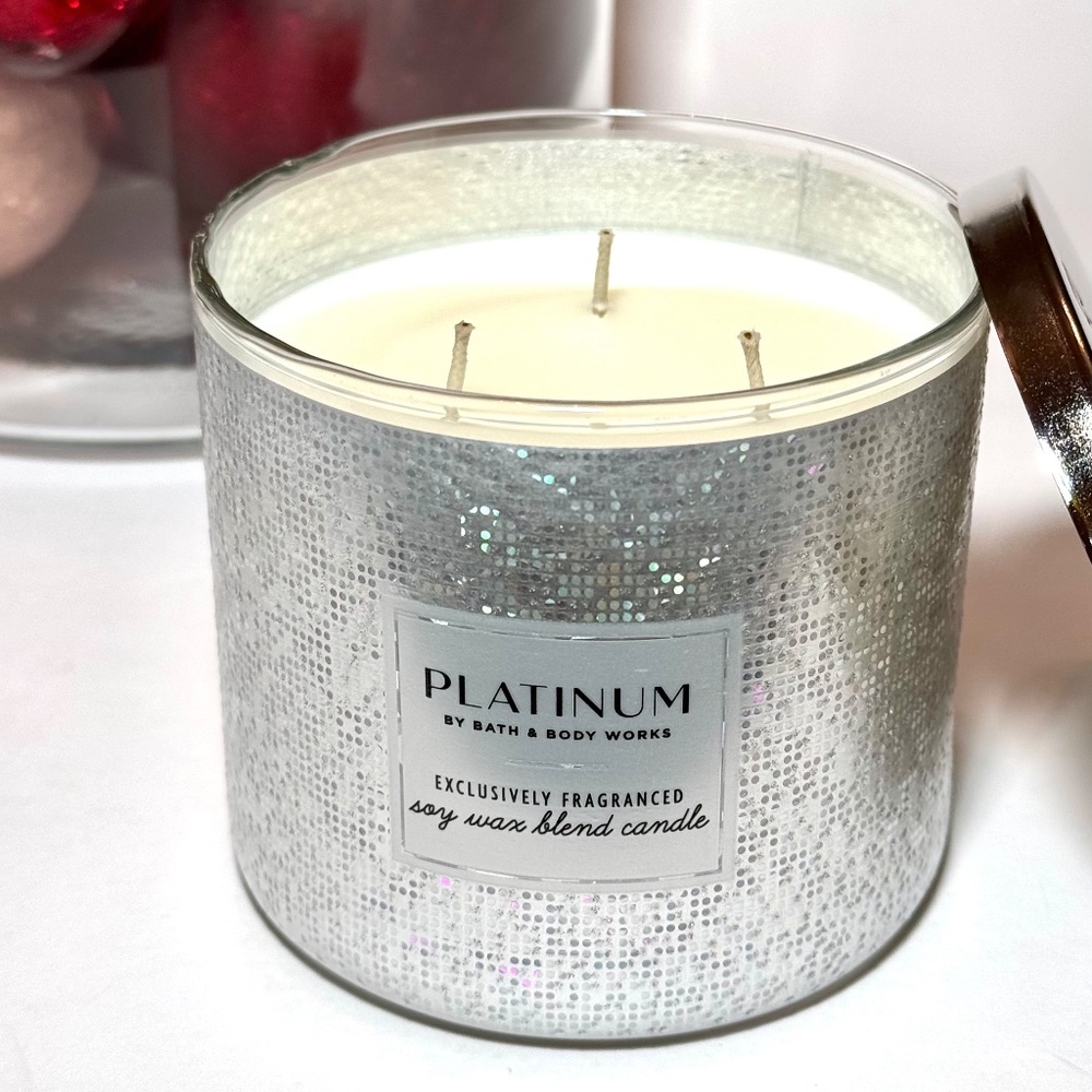 PLATINUM 3-Wick Candle - Picture 2 of 3